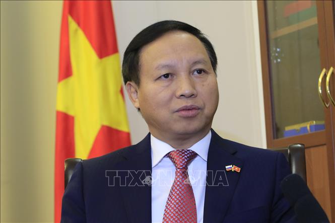 Trong ảnh: Đại sứ Việt Nam tại Liên bang Nga Ngô Đức Mạnh trả lời phỏng vấn. Ảnh: Trần Hiếu - Pv TTXVN tại Liên bang Nga