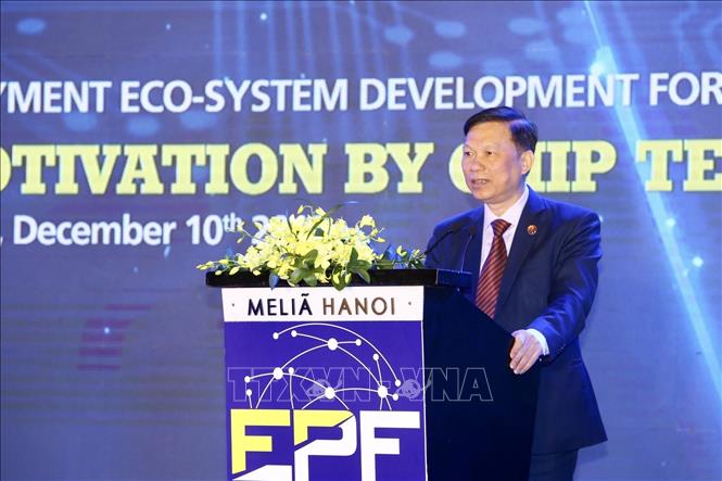 Trong ảnh: Ông Trần Quý Tường, Cục trưởng Cục Công nghệ thông tin (Bộ Y tế) trình bày tham luận 