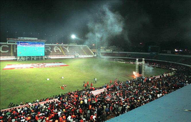 Trong ảnh: Sân Lạch Tray là 