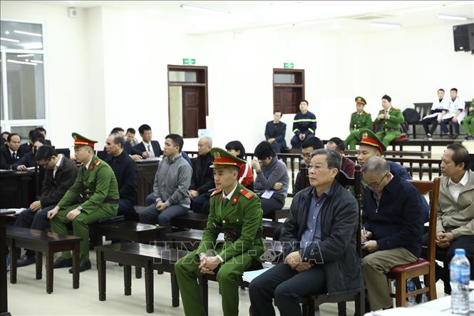 Trong ảnh: Các bị cáo tại phiên tòa. Ảnh: Văn Điệp – TTXVN