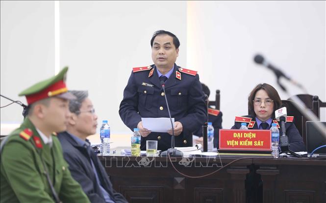 Trong ảnh: Đại diện Viện kiểm sát TP. Hà Nội nêu quan điểm tại phiên tòa. Ảnh: Doãn Tấn - TTXVN