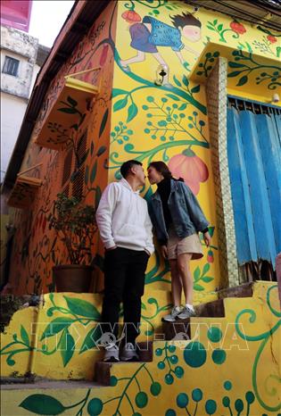 Photo: A corner of Doc Ba Lang Art Street. VNA Photo: Đặng Tuấn