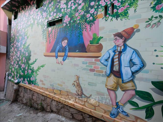 Photo: A corner of Doc Ba Lang Art Street. VNA Photo: Đặng Tuấn