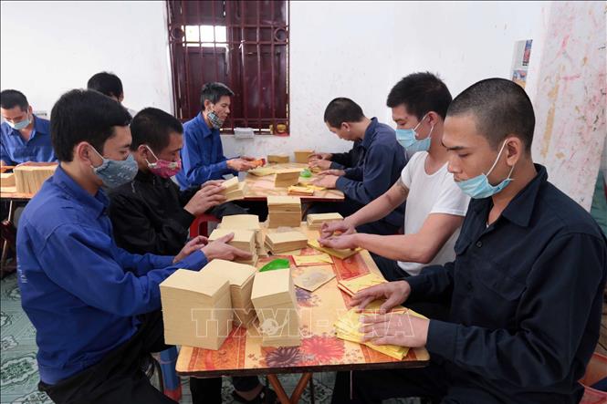 Trong ảnh: Các học viên lao động tại Cơ sở điều trị nghiện ma túy tỉnh Hưng Yên. Ảnh: Phạm Kiên - TTXVN