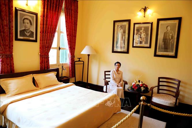Trong ảnh: Phòng ngủ của hoàng hậu Nam Phương tại dinh 1 Bảo Đại. Ảnh: Nhật Anh - TTXVN