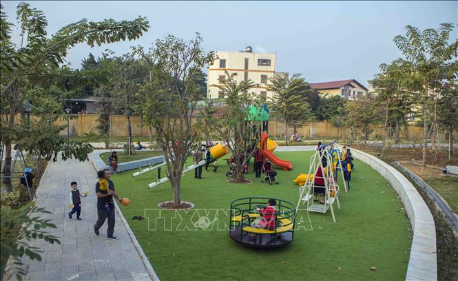 Trong ảnh: Công viên 29 tháng12 được đưa vào sử dụng tháng 12/2019 đáp ứng được nhu cầu tập luyện thể dục thể thao, vui chơi, nghỉ ngơi của người dân. Ảnh: Hoàng Hùng - TTXVN
