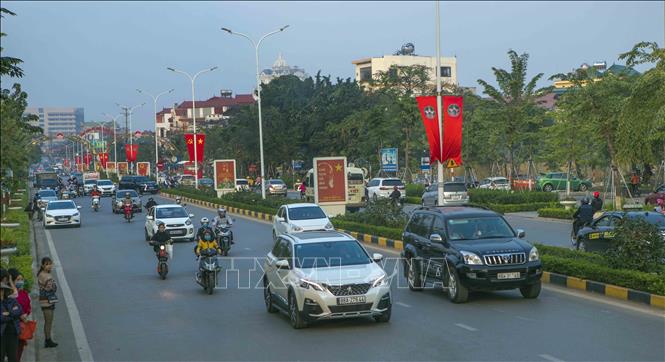 Trong ảnh: Đường Kim Ngọc được đưa vào sử dụng vào tháng 12/2019 đã góp phần hoàn chỉnh hệ thống các tuyến đường đô thị trong thành phố Vĩnh Yên. Ảnh: Hoàng Hùng - TTXVN