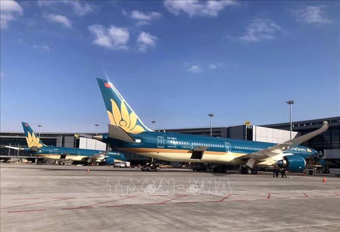 Vietnam Airlines Boeing 787-10 - chiếc máy bay tân tiến với thiết kế hiện đại và tiện nghi đến từ Vietnam Airlines đã chính thức cất cánh tại sân bay Thượng Hải. Với chất lượng dịch vụ đẳng cấp cùng những tiện nghi hiện đại, Vietnam Airlines sẽ đưa bạn đến Thượng Hải một cách tối đa tiện lợi và thoải mái.