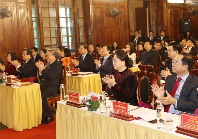 Trong ảnh: Chủ tịch Quốc hội Nguyễn Thị Kim Ngân với các đại biểu dự hội nghị. Ảnh: Trọng Đức - TTXVN