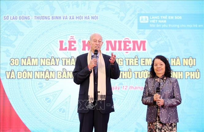 Trong ảnh: Ông Helmut.Kutin – Nguyên Chủ tịch SOS Quốc tế, Chủ tịch danh dự Làng trẻ em SOS Quốc tế phát biểu tại Lễ kỷ niệm. Ảnh: Anh Tuấn – TTXVN