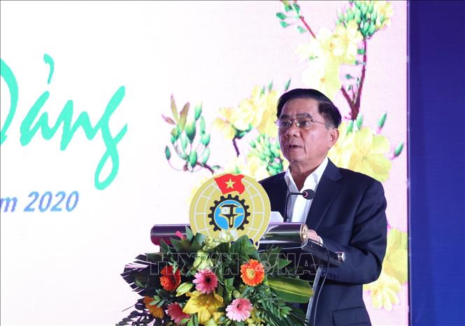 Trong ảnh: Đồng chí Trần Cẩm Tú phát biểu tại chương trình “Tết sum vầy” tại Công ty TNHH Giày Adora Việt Nam. Ảnh: Đức Phương - TTXVN