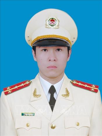 Đại úy Phạm Công Huy (sinh năm 1993), cán bộ Đội chữa cháy và cứu nạn, cứu hộ số 3, Phòng Cảnh sát phòng cháy, chữa cháy và cứu nạn, cứu hộ, Công an thành phố Hà Nội. Ảnh: TTXVN phát