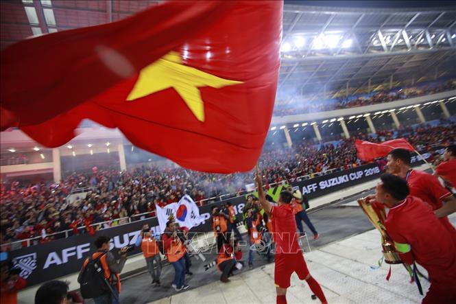 Trong ảnh: Việt Nam lần thứ hai trở thành nhà vô địch bóng đá của khu vực Đông Nam Á tại AFF Suzuki Cup 2018 sau hành trình đầy thuyết phục. Ảnh: Trọng Đạt - TTXVN