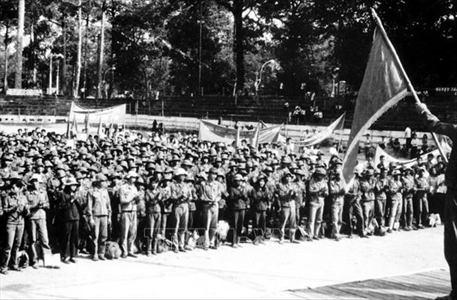 Trong ảnh: Lễ xuất quân Thanh niên xung phong Thành phố đi xây dựng vùng kinh tế mới, ngày 28/3/1976. Ảnh: Tư liệu/TTXVN phát