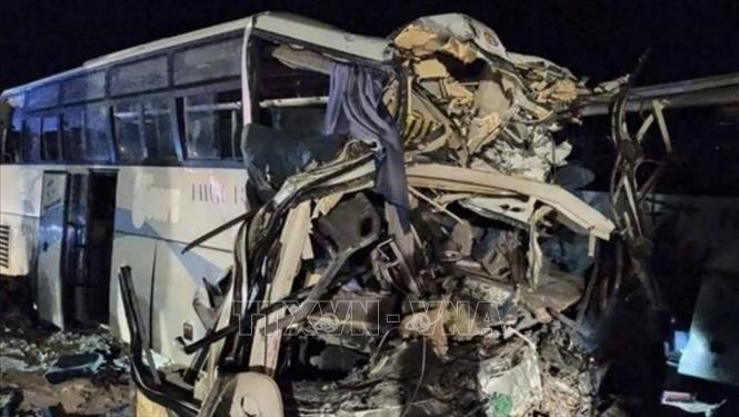 Trong ảnh: Hiện trường vụ tai nạn xe buýt ở tỉnh Biskra, Algeria sáng 19/1/2020. Ảnh: The North Africa Journal/TTXVN