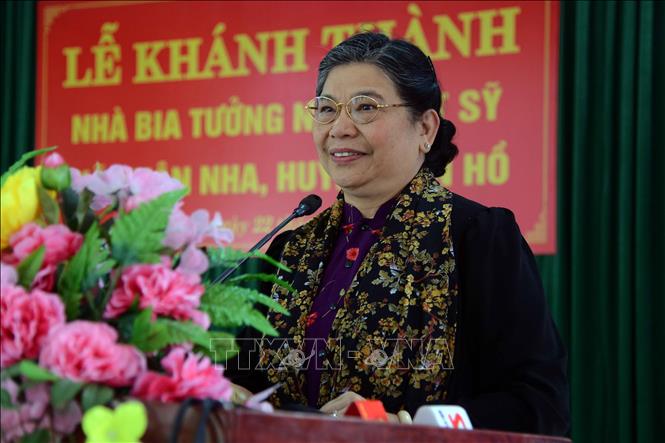 Phó Chủ tịch Thường trực Quốc hội Tòng Thị Phóng và Trưởng ...