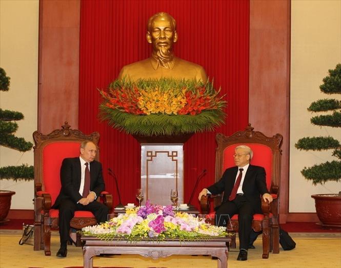 Trong ảnh: Ngày 12/11/2013, tại Hà Nội, Tổng Bí thư Nguyễn Phú Trọng tiếp Tổng thống Liên bang Nga Vladimir Putin thăm cấp Nhà nước tới Việt Nam. Ảnh: Trí Dũng - TTXVN