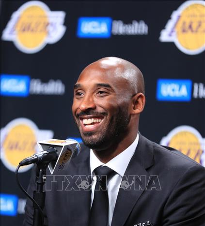 Trong ảnh (tư liệu): Cựu cầu thủ bóng rổ nổi tiếng của Mỹ, Kobe Bryant trong cuộc họp báo tại Los Angeles, bang California, ngày 18/12/2017. Ảnh: THX/TTXVN