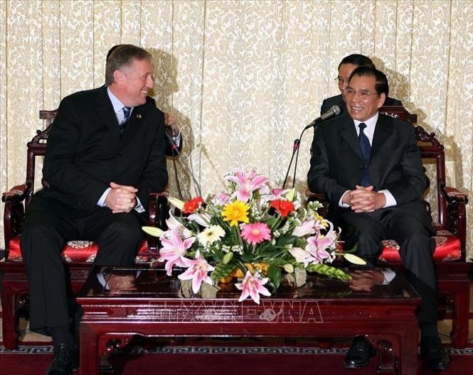 Trong ảnh: Tổng Bí thư Nông Đức Mạnh tiếp Thủ tướng Cộng hoà Séc Mirek Topolánek thăm Việt Nam (23/3/2008). Ảnh: Đinh Xuân Tuân - TTXVN