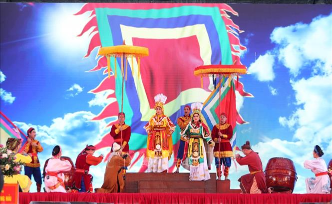 Trong ảnh: Tái hiện trận đánh lịch sử của Hai Bà Trưng. Ảnh: Thành Đạt - TTXVN 