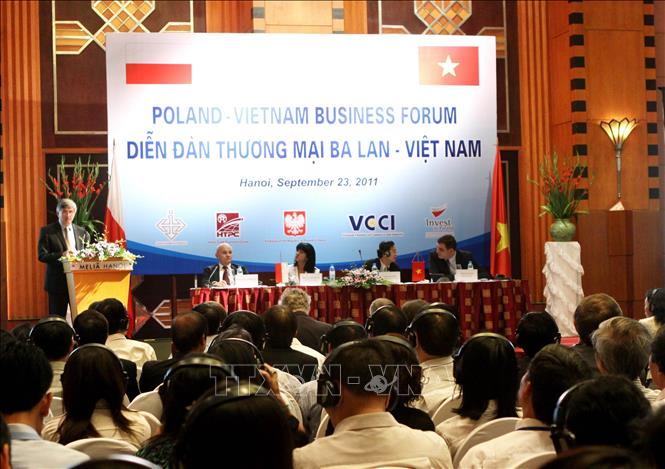 Trong ảnh: Diễn đàn Thương mại Ba Lan - Việt Nam tại Hà Nội, ngày 23/9/2011. Ảnh: Minh Tú - TTXVN