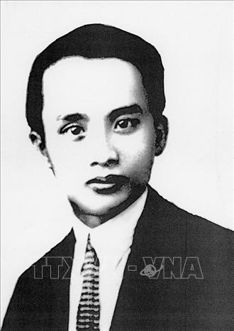 3. Trong ảnh: Tổng Bí thư Hà Huy Tập. Tháng 7/1936, tại Hội nghị Ban chấp hành Trung ương Đảng ở Thượng Hải (Trung Quốc), đồng chí Hà Huy Tập được bầu làm Tổng Bí thư thay đồng chí Lê Hồng Phong. Ngày 14/7/1938, đồng chí Hà Huy Tập bị địch bắt và kết án tù. Ngày 26/8/1941, đồng chí bị địch xử bắn tại Hóc Môn (Gia Định). Ảnh: TTXVN phát
