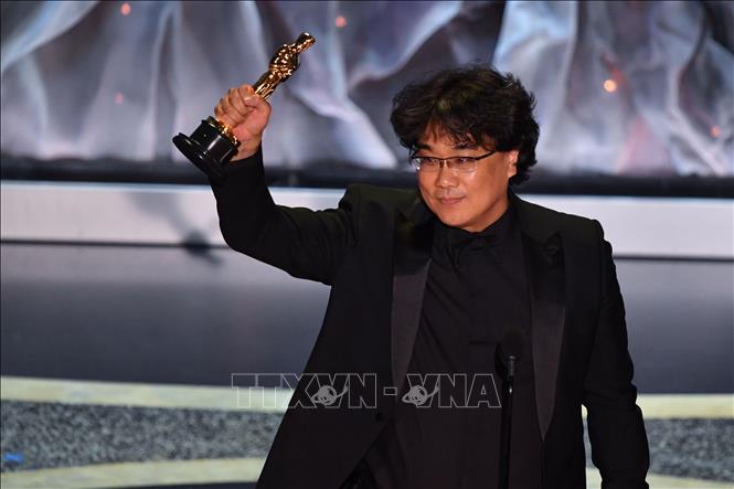 Trong ảnh: Đạo diễn Bong Joon-ho của bộ phim 
