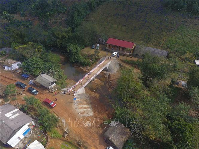 Trong ảnh: Cầu treo Quý Quân, tại xã Kim Ngọc, huyện Bắc Quang (Hà Giang) vừa được đưa vào sử dụng tháng 1/2020. Ảnh: Huy Hùng - TTXVN