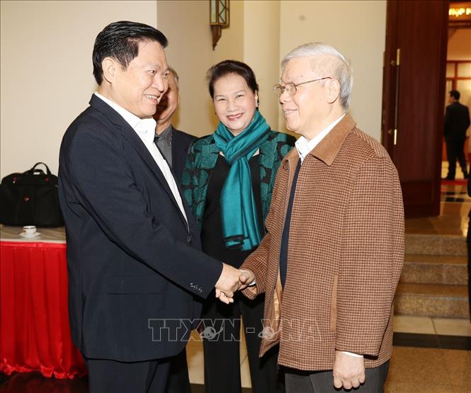 Trong ảnh: Tổng Bí thư, Chủ tịch nước Nguyễn Phú Trọng với các đại biểu dự cuộc họp. Ảnh: Trí Dũng – TTXVN
