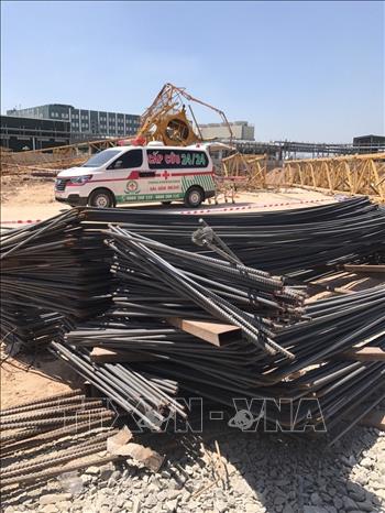 Trong ảnh: Hiện trường vụ tai nạn lao động. Ảnh: Nguyễn Văn Việt - TTXVN