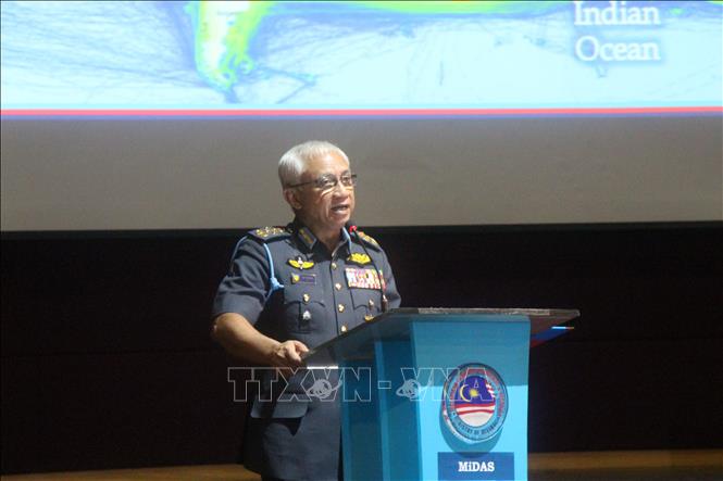 Trong ảnh: Tổng Tư lệnh Quân đội Malaysia, tướng Haji Affendi Buang phát biểu tại Đối thoại. Ảnh: Mạnh Tuân - Pv TTXVN tại Malaysia 