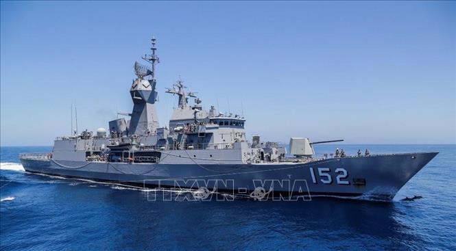 Australia và Việt Nam đã có mối quan hệ lâu dài trong lĩnh vực an ninh quốc phòng, đặc biệt là an ninh hàng hải và đây là một lĩnh vực  hợp tác quan trọng trong mối quan hệ hai nước. Trong ảnh: Tàu HMAS Warramunga của Hải quân Hoàng gia Australia cập cảng quốc tế Cam Ranh, thăm hữu nghị Việt Nam (2016). Ảnh: TTXVN phát