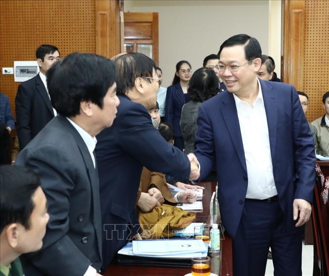 Trong ảnh: Bí thư Thành ủy Hà Nội Vương Đình Huệ với các đại biểu. Ảnh: Văn Điệp - TTXVN