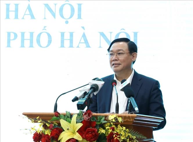 Trong ảnh: Bí thư Thành ủy Hà Nội Vương Đình Huệ phát biểu chỉ đạo và kết luận buổi làm việc. Ảnh: Văn Điệp - TTXVN