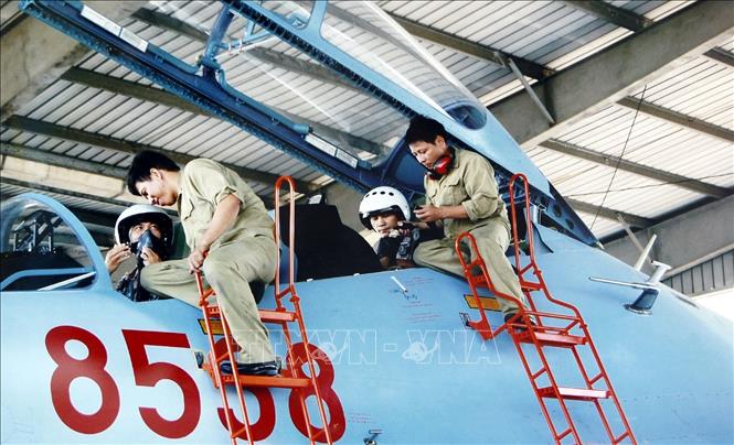 Trong ảnh: Máy bay chiến đấu Su-30MK2 của Trung đoàn không quân 935 (Sư đoàn 370) chuẩn bị cất cánh huấn luyện. Ảnh: Tư liệu/TTXVN phát