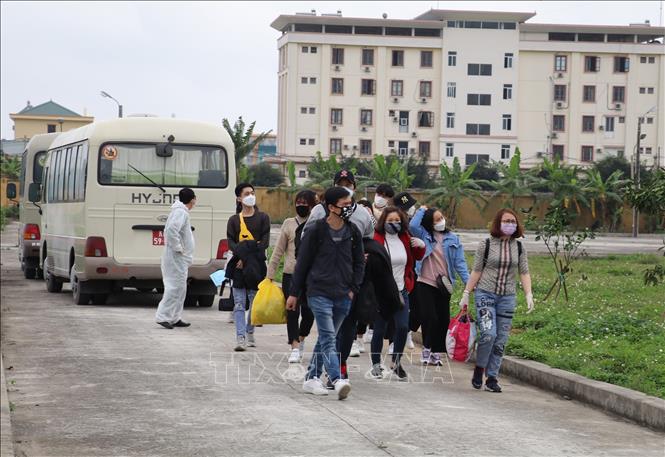 Trong ảnh: Trung đoàn 855 bố trí mọi nguồn lực tốt nhất để đón đoàn người trở về từ Hàn Quốc. Ảnh: Đức Phương - TTXVN