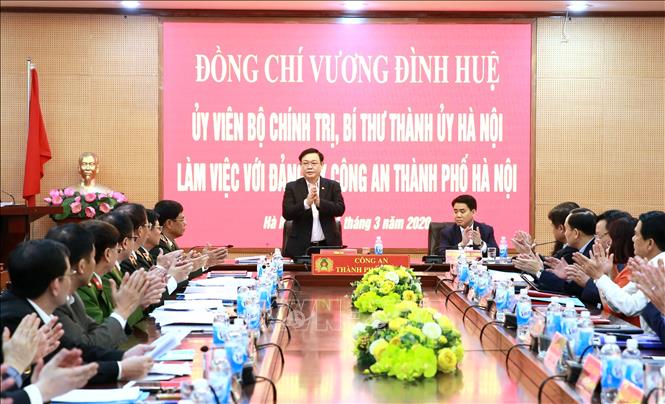 Trong ảnh: Bí thư Thành ủy Hà Nội Vương Đình Huệ phát biểu. Ảnh: Doãn Tấn - TTXVN