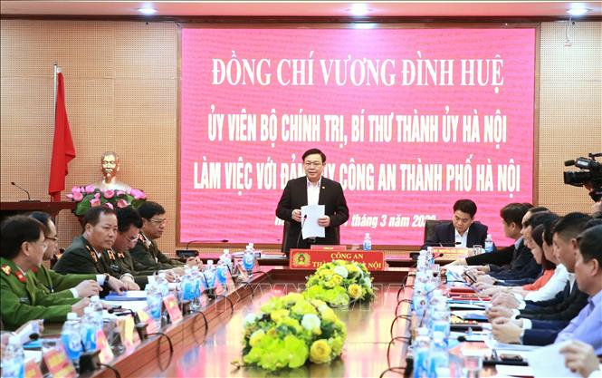 Trong ảnh: Bí thư Thành ủy Hà Nội Vương Đình Huệ phát biểu. Ảnh: Doãn Tấn - TTXVN