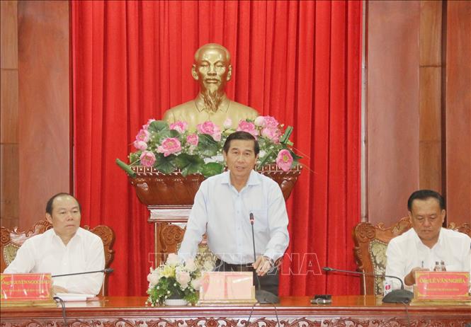Trong ảnh: Ông Lê Văn Hưởng, Chủ tịch UBND tỉnh Tiền Giang phát biểu tại buổi làm việc. Ảnh: Nam Thái - TTXVN