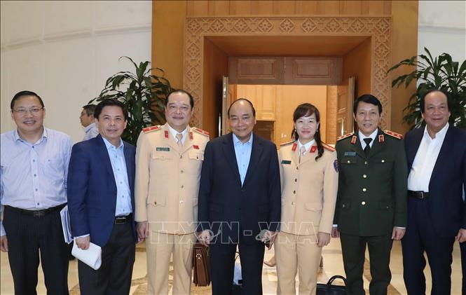 Photo: PM Nguyen Xuan Phuc and delegates to the conference. VNA Photo: Thống Nhất