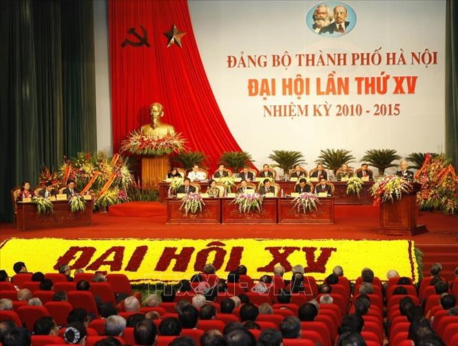 Trong ảnh: Chủ tịch Quốc hội Nguyễn Phú Trọng phát biểu tại Đại hội đại biểu Đảng bộ thành phố Hà Nội lần thứ XV, nhiệm kỳ 2010 – 2015. Ảnh: Trí Dũng - TTXVN