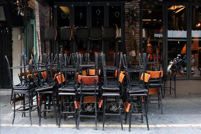 Photo: A cafe in Ho Chi Minh City is closed. VNA Photo: Thanh Vũ 