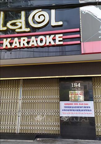 Photo: A karaoke bar in Da Nang is closed. VNA Photo: Tran Le Lam 