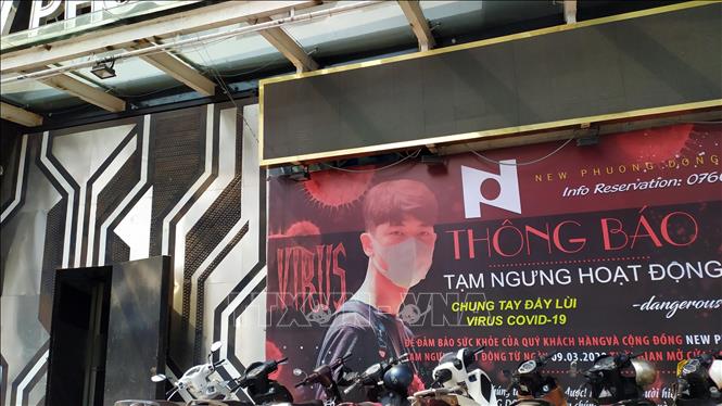 Photo: A club in Da Nang is closed. VNA Photo: Tran Le Lam 