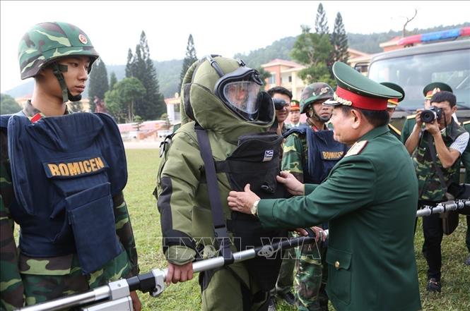 Trong ảnh: Trang thiết bị, vũ khí hiện đại giúp lực lượng Đặc công hoàn thành xuất sắc nhiệm vụ. Ảnh: Dương Giang – TTXVN