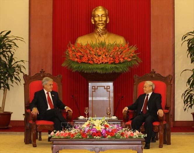 Trong ảnh: Chiều 22/3/2012, tại Trụ sở Trung ương Đảng, Tổng Bí thư Nguyễn Phú Trọng tiếp Tổng thống Chile Sebastian Piñera Echenique thăm chính thức Việt Nam. Ảnh: Trí Dũng - TTXVN
