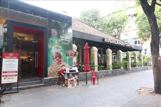 Trong ảnh: Cà phê Highlands 
