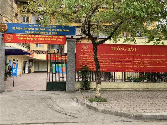 Trong ảnh: Việc thực hiện như thông báo nhằm tránh tập trung đông ngươì, phòng chống dịch COVID-19. Ảnh: TTXVN phát