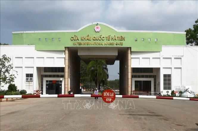 Trong ảnh: Cửa khẩu Quốc tế Hà Tiên, phường Mỹ Đức, thành phố Hà Tiên. 
Ảnh: Hồng Đạt - TTXVN
