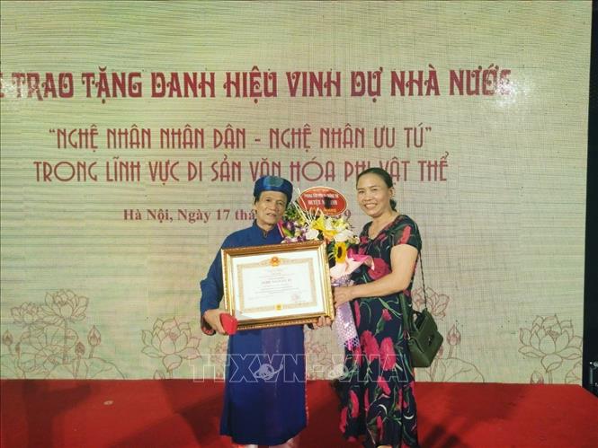 Trong ảnh: Ông Nguyễn Ngọc Lược trong lễ vinh danh Nghệ nhân ưu tú, nghệ nhân nhân dân năm 2019. Ảnh: TTXVN phát
